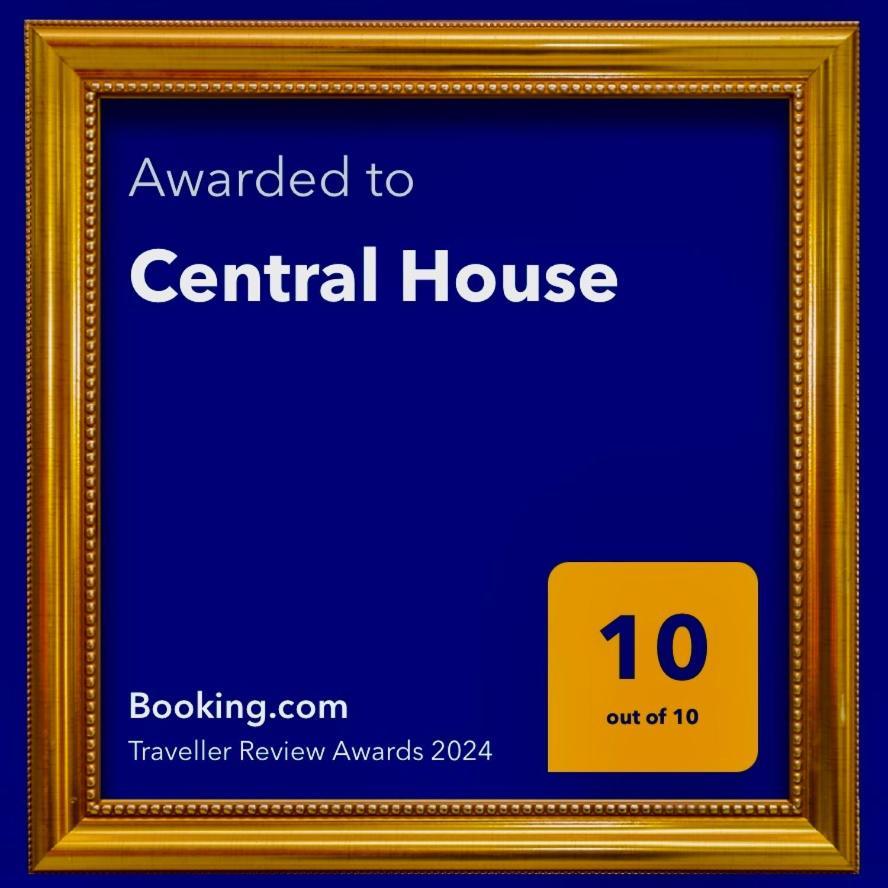 Central House Villa ออราแด ภายนอก รูปภาพ